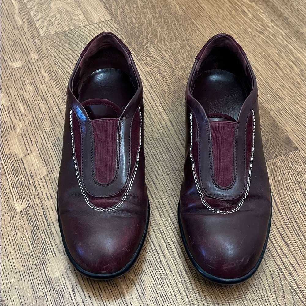 Tod’s Burgundy Slip-On Women’s Shoes 38.5
